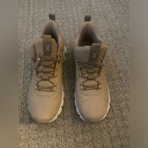 On cloud high top sneakers worn once. The cloud nova sneaker. Tan.